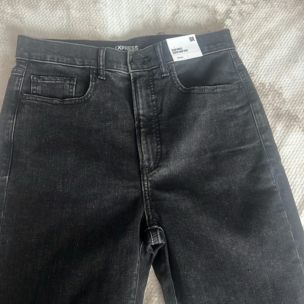 Express Slim Ankle Super High Rise Jeans Size 8R
Original Black Wash - Picture 5 of 10
